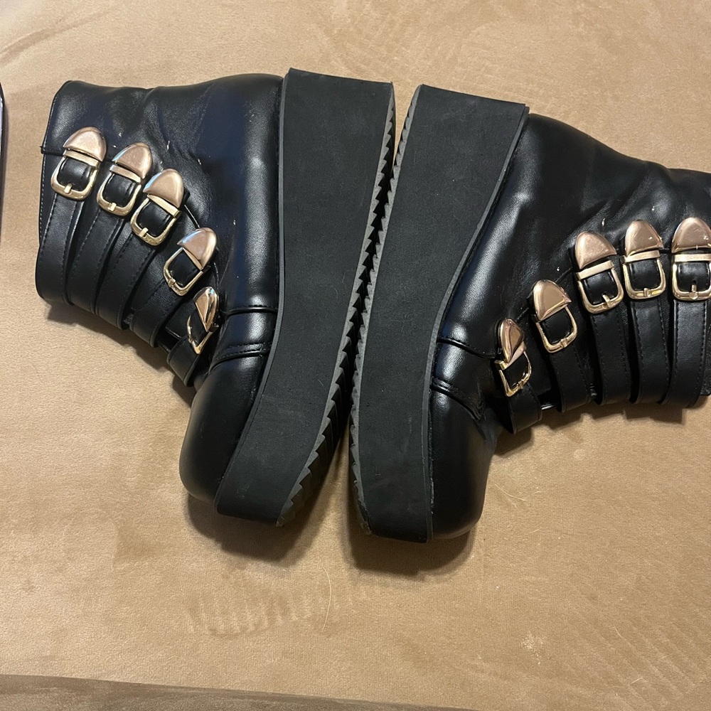 Black Buckle Platform Combat Boots - Women's Size 7-8 - Picture 4 of 11